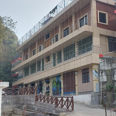 Noor Palace Hotel And Restaurant Tira Sujanpur Exterior photo