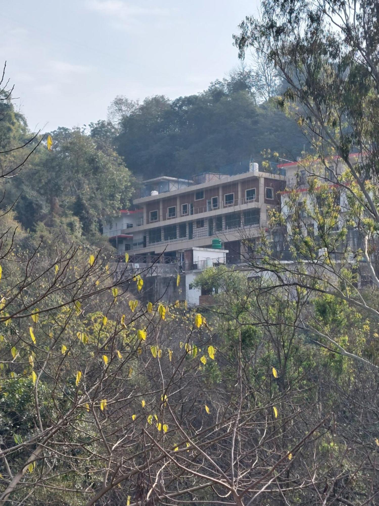 Noor Palace Hotel And Restaurant Tira Sujanpur Exterior photo